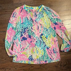 Lilly Pulitzer Top 💚🤍💙💗